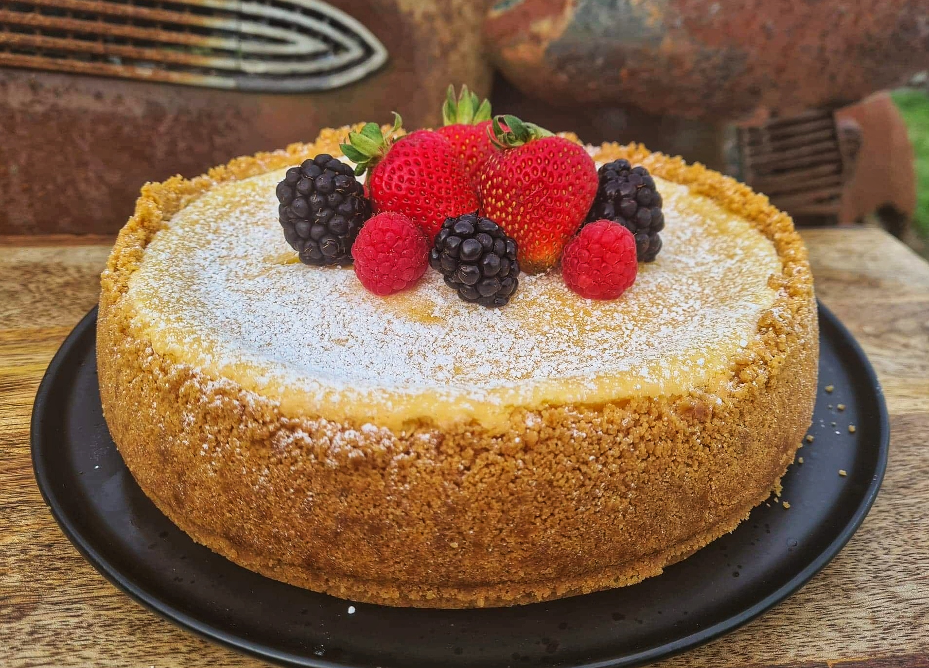 Apple Smoked Classic Barbecued Cheesecake – Heat Beads®